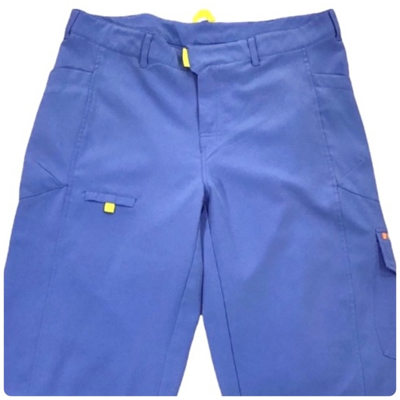 Zumba Fitness - Capri Camo Style Workout Pants - Large - Picture 12 of 14